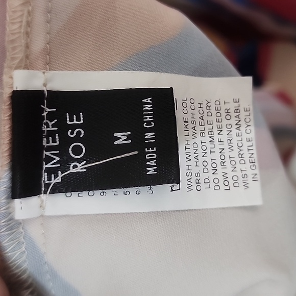 Every Rose Jumper - Picture 6 of 8